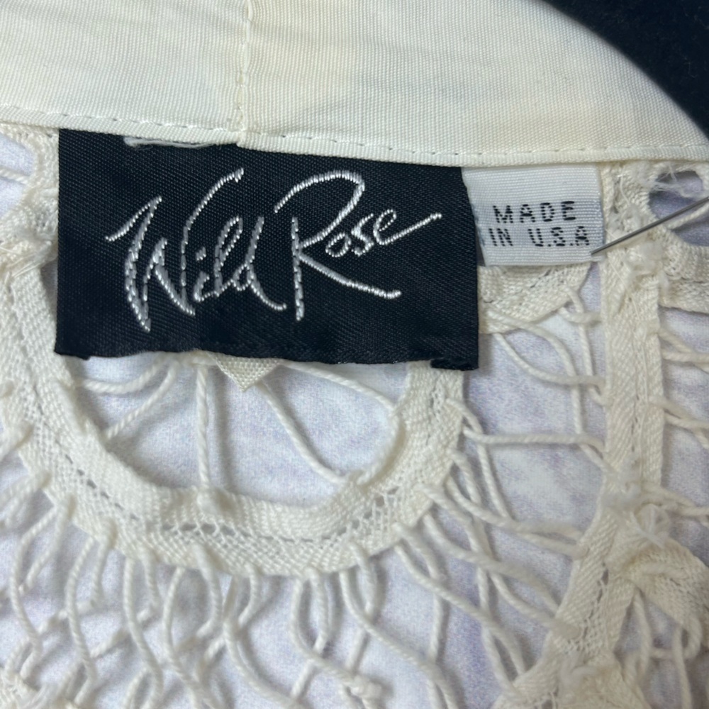 Vintage 90’s Wild Rose Cream Jacket with Lace Detail on the Back. Coquette. - Picture 5 of 11
